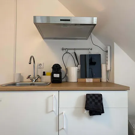 Lägenhet Cozy Private 6 With Balcony