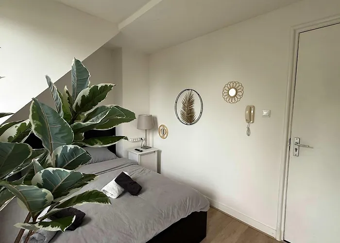 Appartement Cozy Private 6 With Balcony Eindhoven